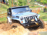 [Video] Ikut JSI Agility, Bukti Wanita Juga Suka Offroad