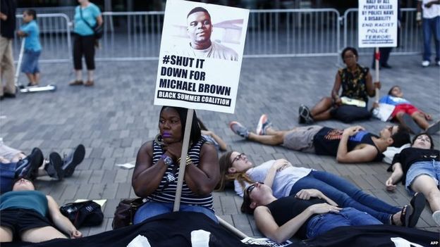 Warga Ferguson Peringati 1 Tahun Tewasnya Michael Brown