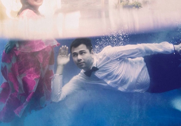 Raffi-Gigi Foto Kehamilan 'Underwater'