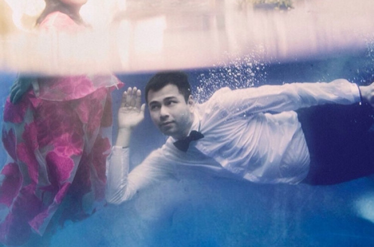 Raffi-Gigi Foto Kehamilan 'Underwater'