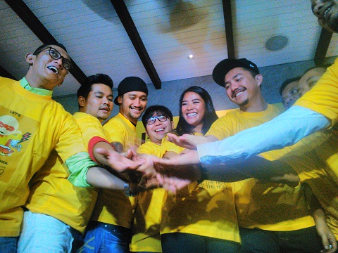 Presenter Omesh Peduli Penderita Kanker karena Almarhum Ayah