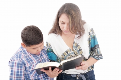 Yuk, Ajari Anak Menyukai Buku