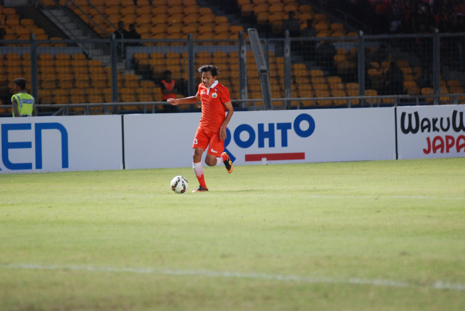Persija Belum Rela Ditinggal Adam Alis