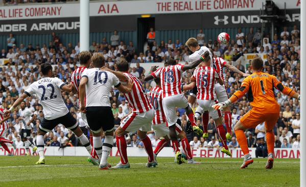Sempat Unggul, Tottenham Ditahan Imbang Stoke 2-2