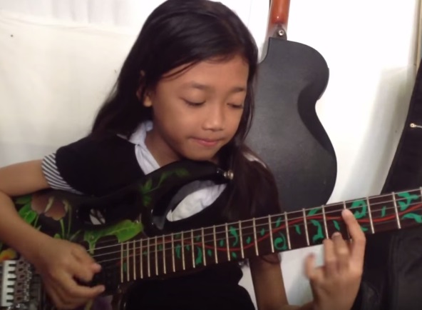 Ayu Gusfanz, Gitaris Cadas Berusia 10 Tahun Gegerkan Dunia Maya