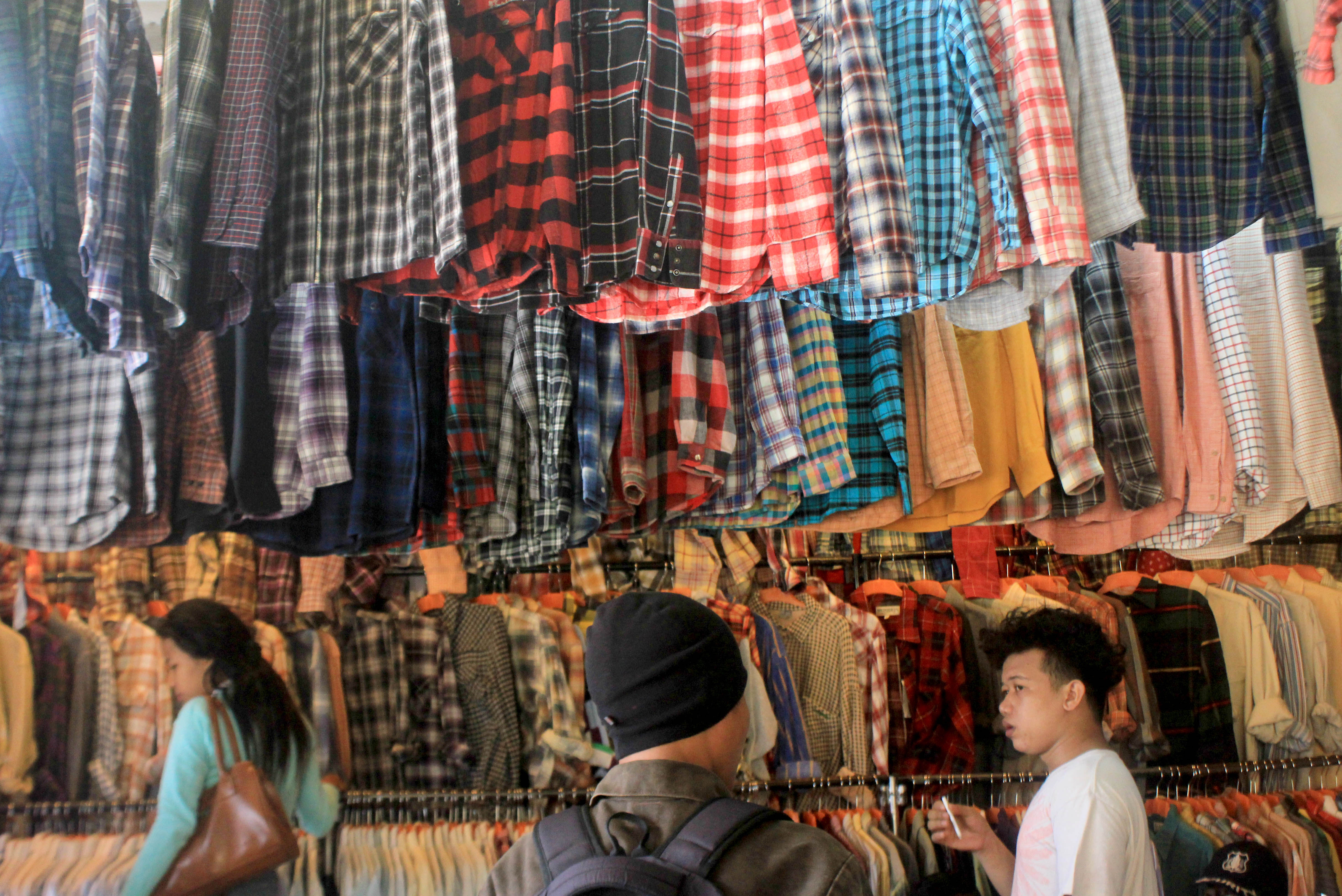 Awas, Produk Impor Asal Tiongkok Makin Banyak Akibat Devaluasi Yuan