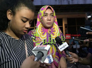 Keluarga Penumpang dan Awak Pesawat Datangi Kantor Pusat Trigana Air