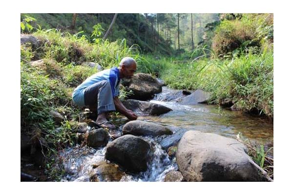 Mbah Sadiman, Memerdekakan Warga Gendol dari Krisis Air