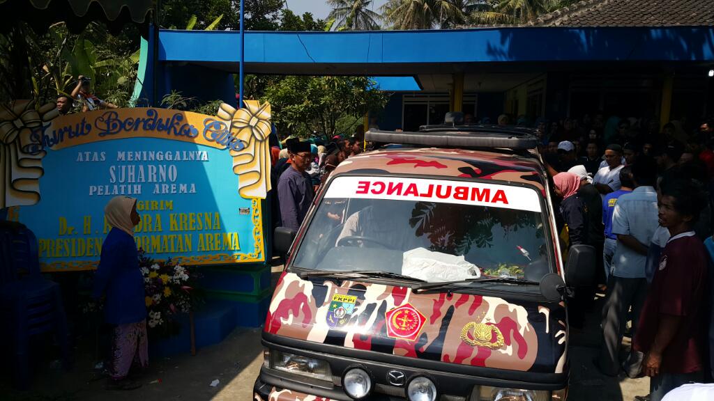 Once Suharno Dimakamkan di TPU Desa Jabung