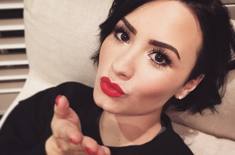 Demi Lovato Tak Mau Buru-Buru Menikah
