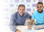 Nicolas Otamendi Gabung Manchester City