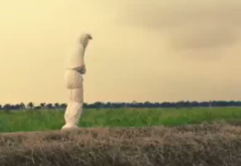Video ‘Pocong’ Kesiangan Gegerkan Netizen