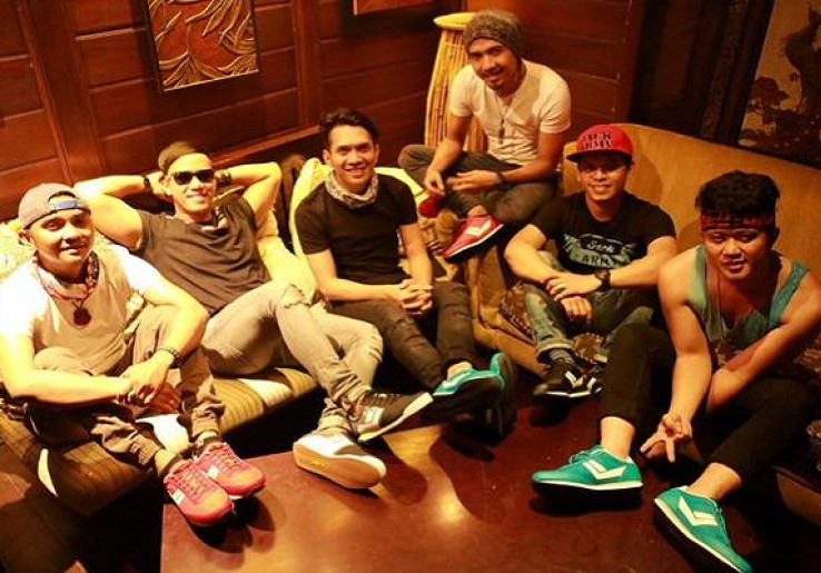 Band Repvblik Pernah Manggung Dibayar Nasi Kotak dan Air Mineral 
