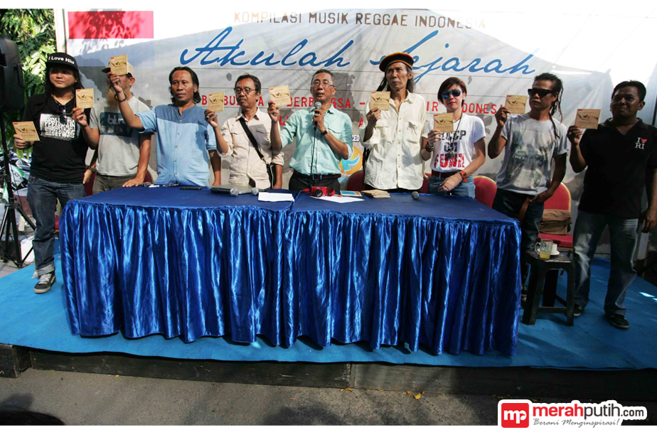 Album Akulah Sejarah Terlahir dari Karut Marutnya Politik