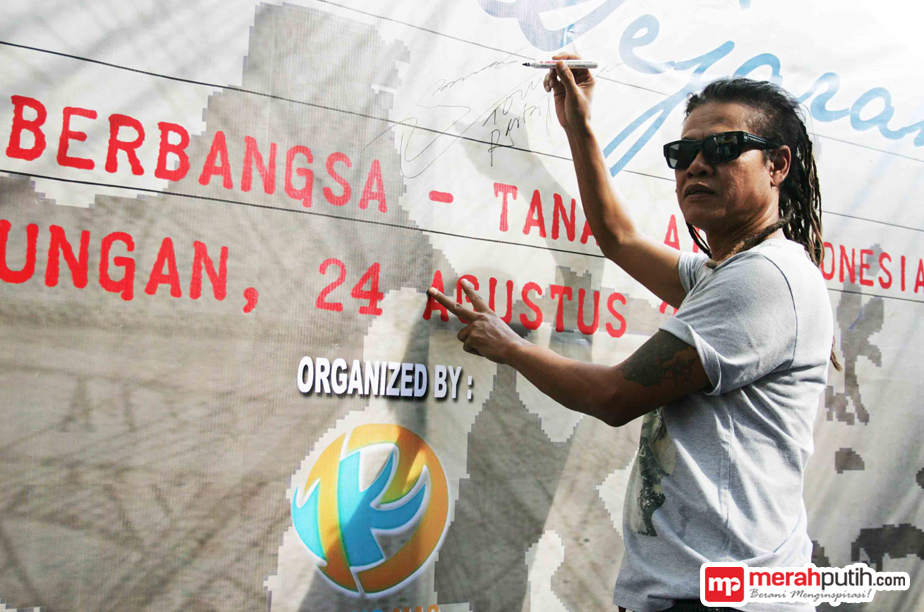 Musisi Reggae Komunitas Bulungan Kritik Sikap DPR dengan Lagu
