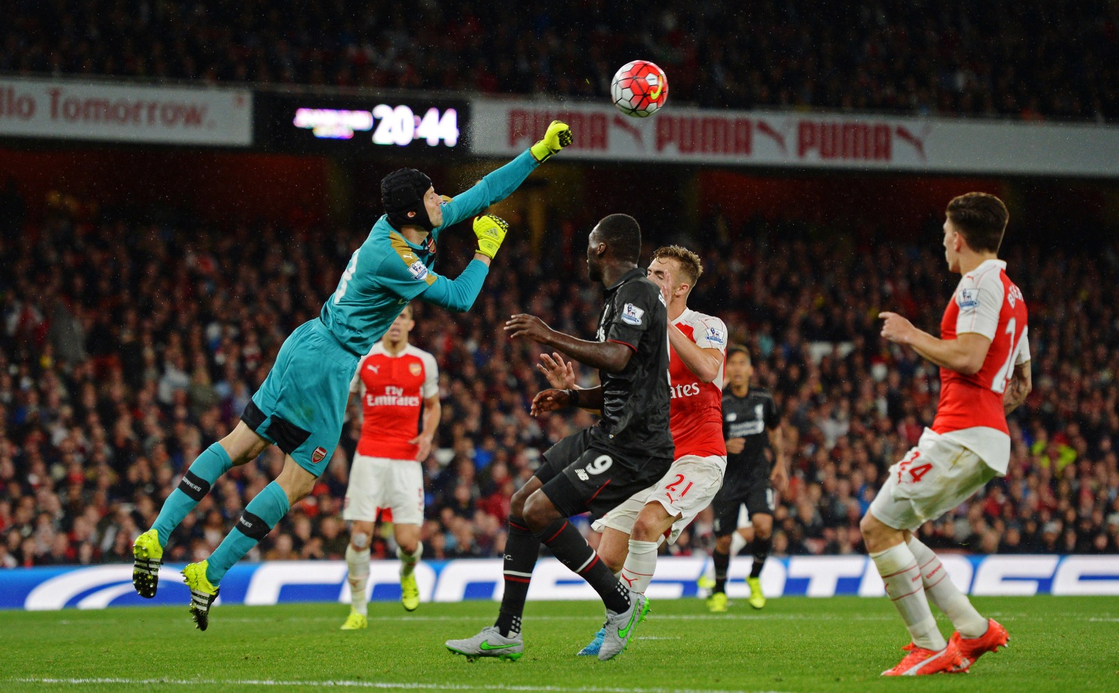 Rodgers Puji Penampilan Petr Cech