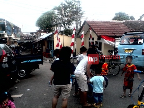 Diancam Ahok Segera Digusur, Warga Bukit Duri Dirikan Posko