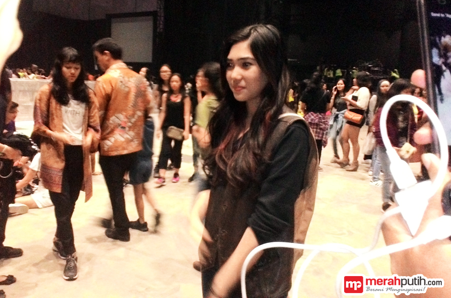 Isyana Sarasvati Enggan Terburu-buru Gelar Konser Tunggal