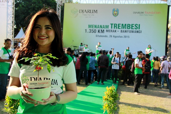 Di Situbondo, Tasya Kamila Serukan Lingkungan Hijau