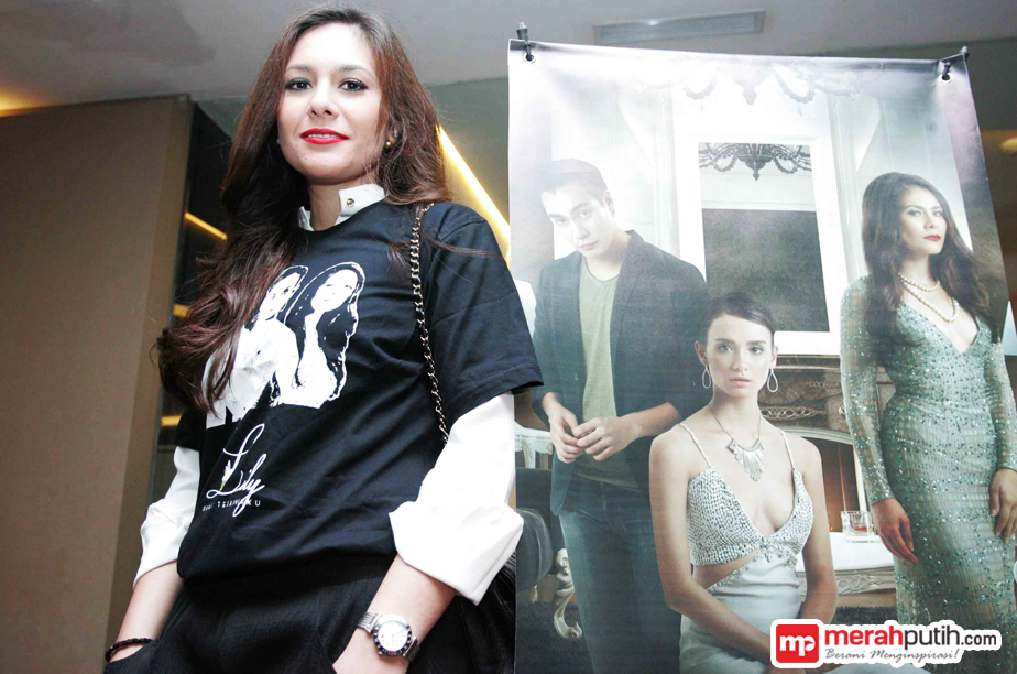 wulan guritno