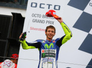 Usia Bukan Halangan Valentino Rossi Perebutkan Gelar Juara