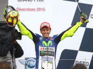 Semua Pembalap Berambisi Asapi Valentino Rossi
