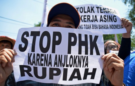 Rupiah Melemah, Buruh Tuntut Kenaikan Upah