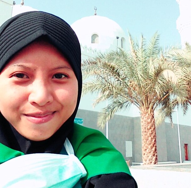 ‘Bertemu Arinta di Makkah, Gadis Lombok yang Memilih Berhaji daripada Jalan-jalan’