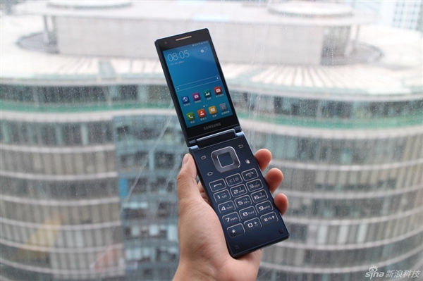 Penampakan Detail Samsung Android Flip