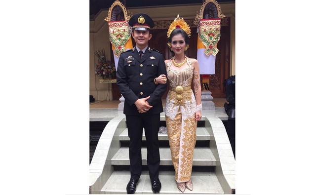 Kadek Devi Akhirnya Menikah dengan Polisi Asal Kediri