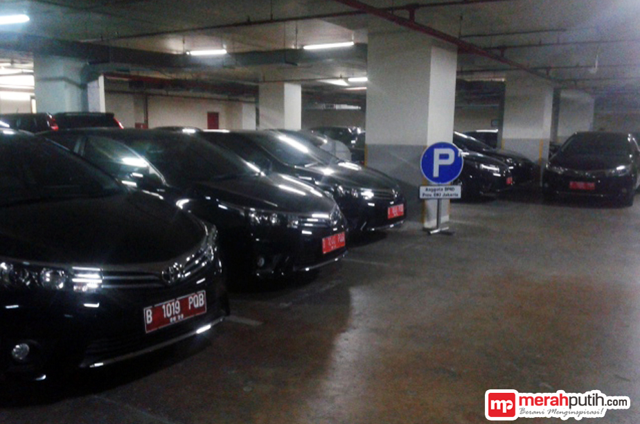 Pantaskah ASN Pakai Mobil Dinas Saat Mudik?