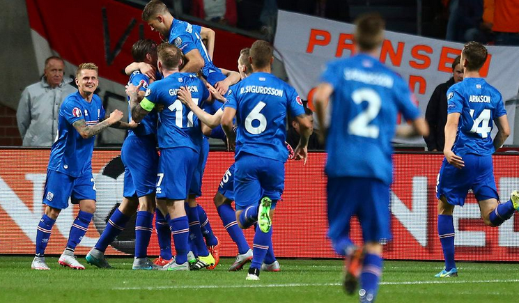 Islandia Permalukan Belanda di Amsterdam Arena