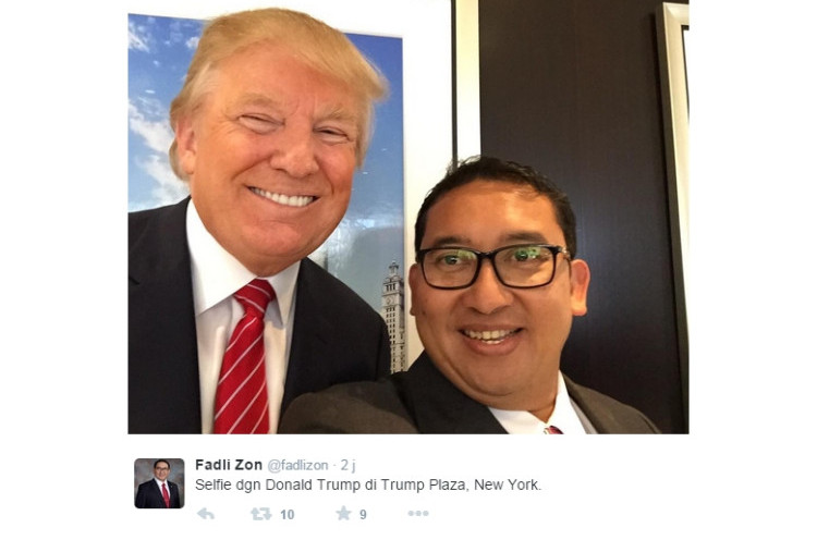 Fadli Zon Pamer Foto Selfie Bareng Donald Trump