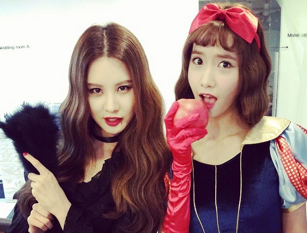 Foto Tak Biasa Yoona dan Seohyun SNSD Kejutkan Netizen