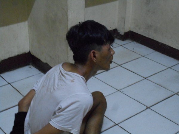 Tertangkap, Jambret Babak Belur Digebuki Massa