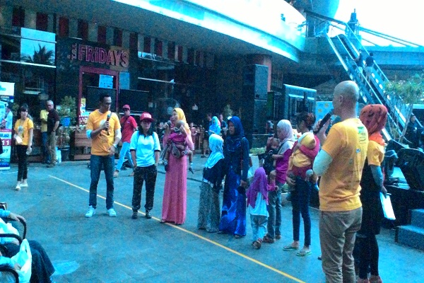 Para Artis pun Rela Botak Rambut untuk Anak Penderita Kanker