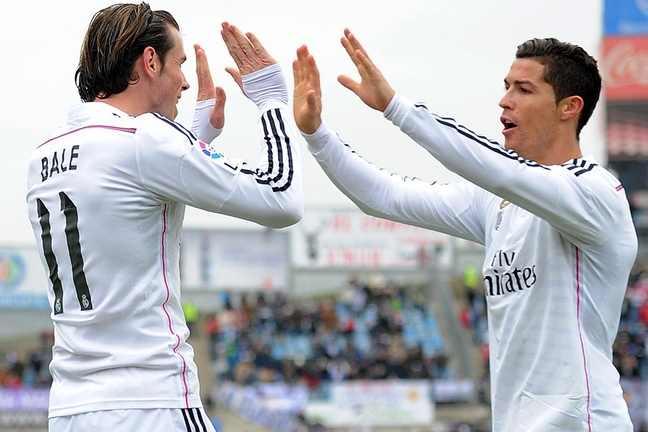 Manchester United Bidik Dua Bintang Real Madrid
