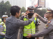 Ungkapan Terima Kasih, Warga Sumbang 200 Masker ke Polda Metro Jaya