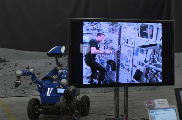 Astronot Eropa Uji Kendali Rover dari ISS