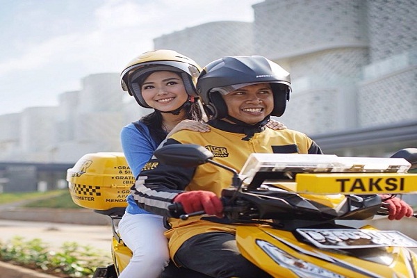 Heboh Penampakan Jeger Taksi, Ojek Bermeter Saingan Go-Jek