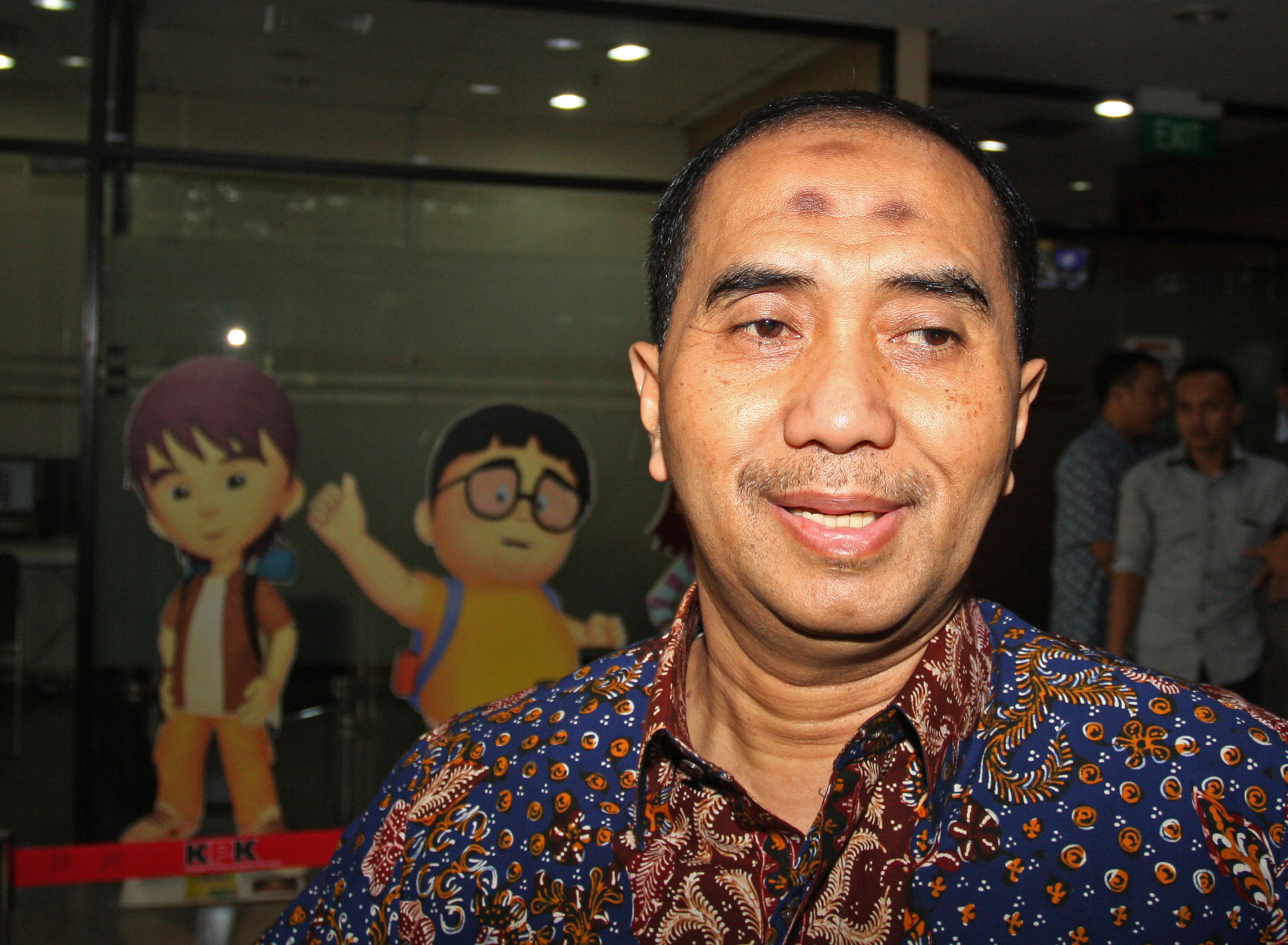 KPK Tahan Mantan Dirjen P2KT Jamaluddin Malik