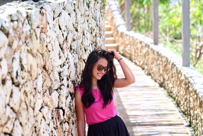 Pesona Kulit Cokelat Eksotis Pevita Pearce