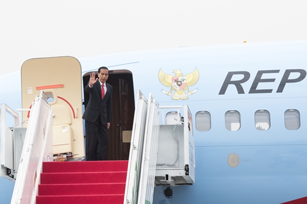 Jokowi Bertolak ke Timur Tengah