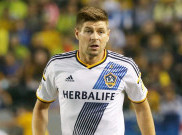 Steven Gerrard Pernah Tolak Pinangan Tottenham Hotspur