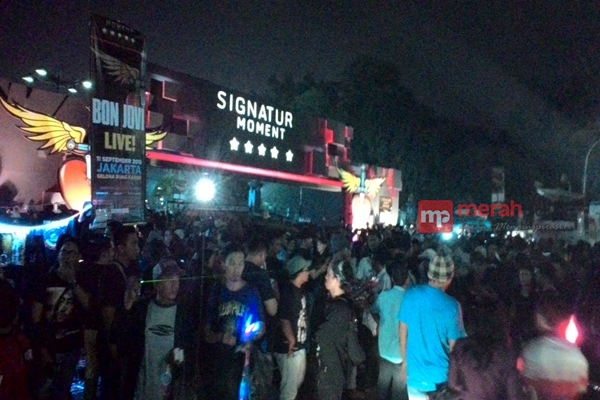 Ngefans Bon Jovi Sejak SMP, Ali Tak Peduli Rupiah Anjlok