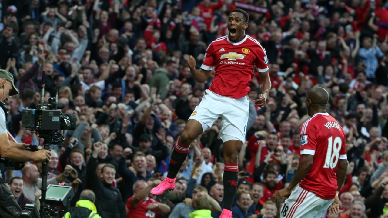 Martial Terpesona dengan Atmosfer Old Trafford