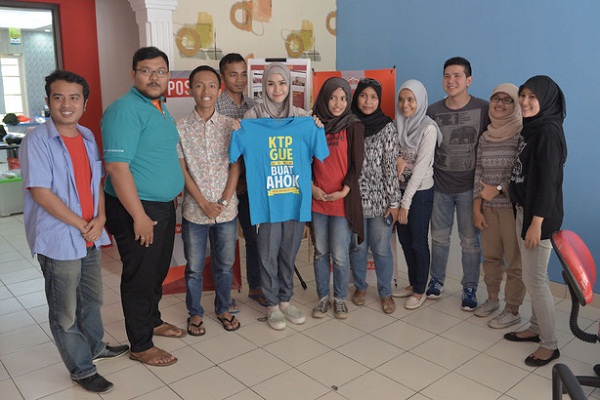Relawan Ahok Sering Kena Semprot dari Pengunjung Mal