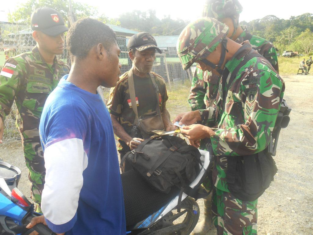 Razia di Perbatasan, TNI Temukan 1 Kg Ganja