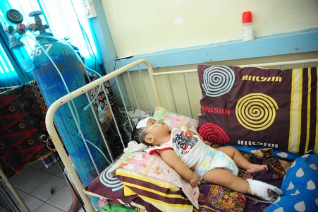 Derita Septiawan, Bocah Penderita Radang Paru-Paru Akibat Kabut Asap