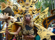 Parade Budaya di Festival Senggigi 2015